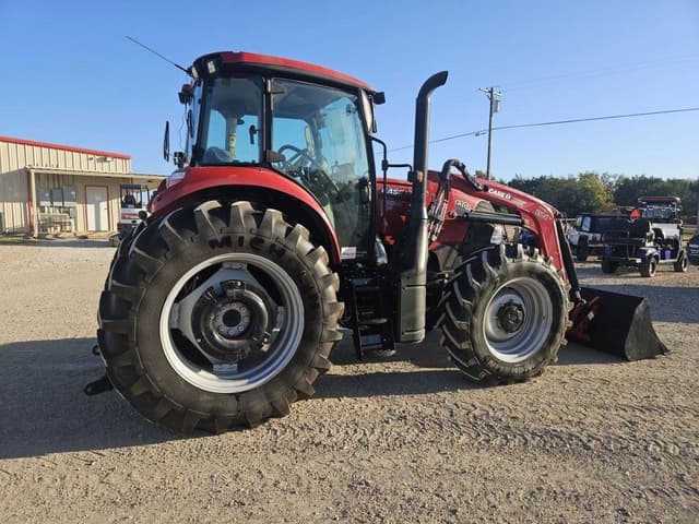 Image of Case IH Farmall 130A equipment image 4