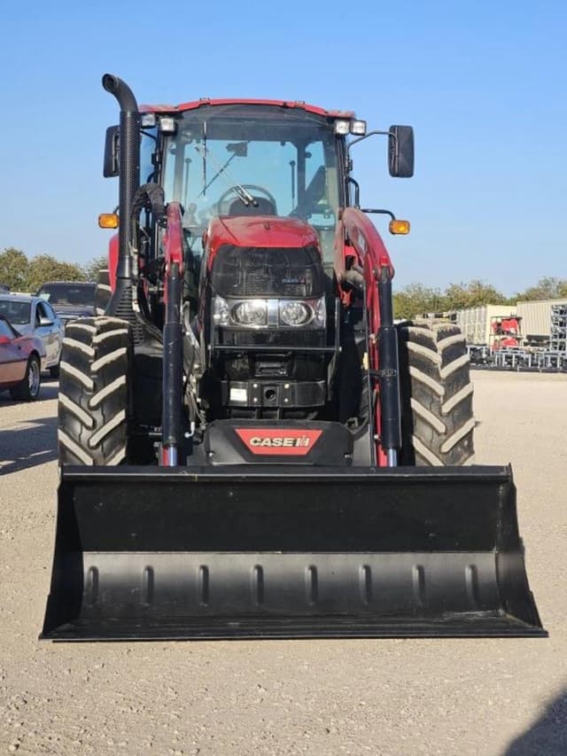 Image of Case IH Farmall 130A equipment image 2