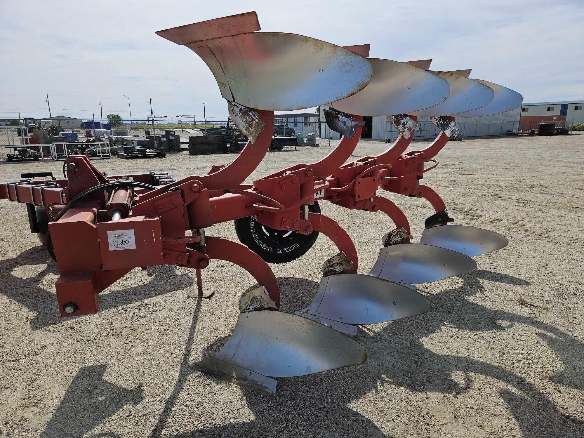 Main image Case IH 145