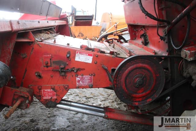 Image of Case IH 1460 equipment image 4