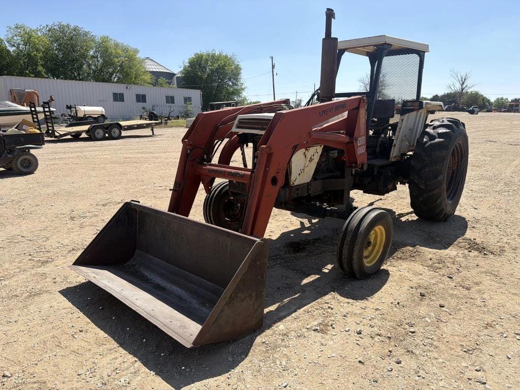 Case 1594 Equipment Image0