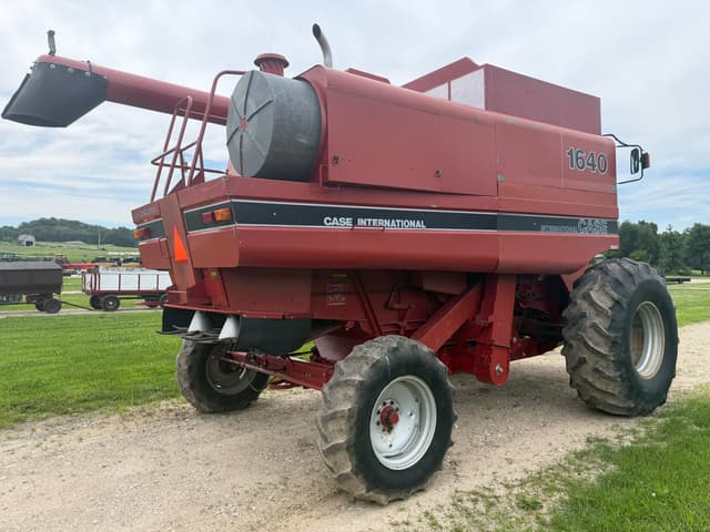 Image of Case IH 1640 equipment image 3