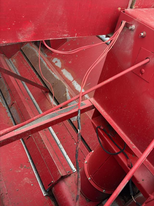 Image of Case IH 1660 equipment image 4