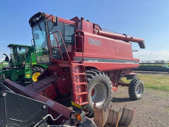 Case 1680 Equipment Image0