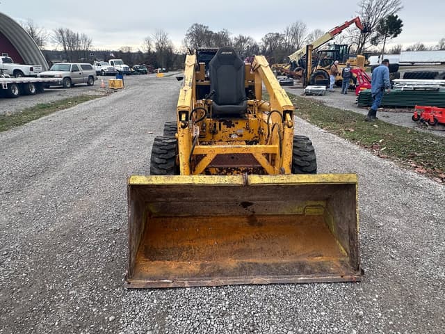 Image of Case 1740 equipment image 1