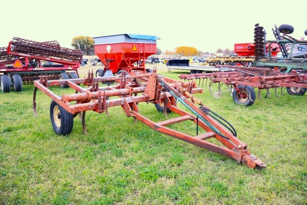 Image of Case IH 1800 Image 1