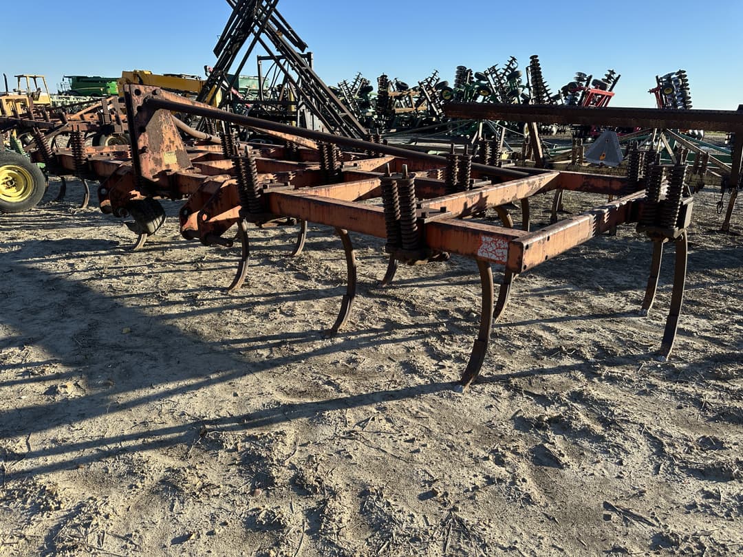 Image of Case 1800 Primary image