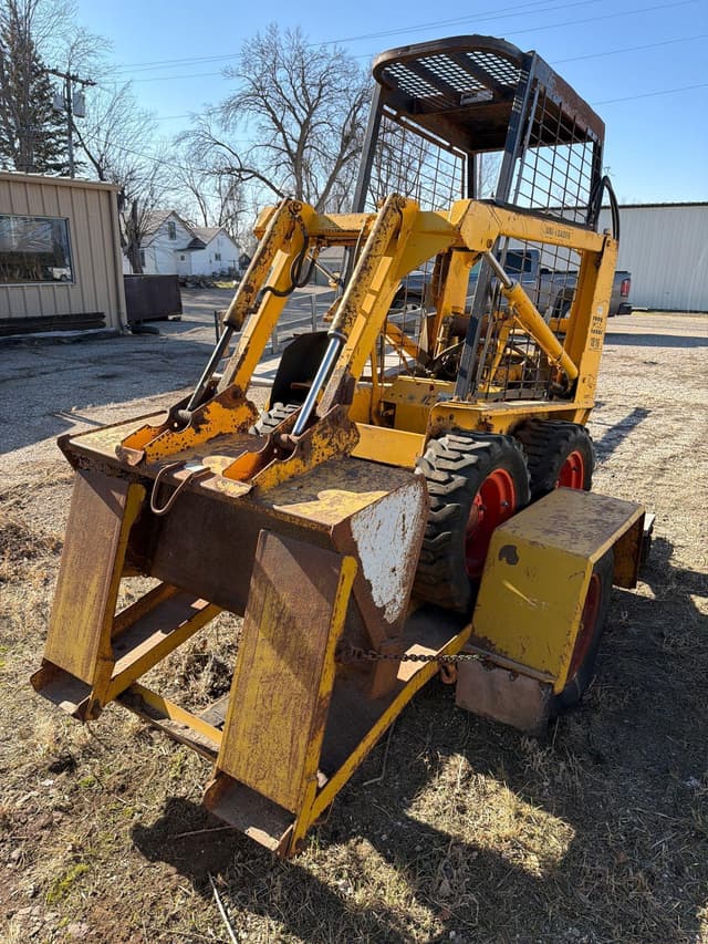 Image of Case 1816 equipment image 4