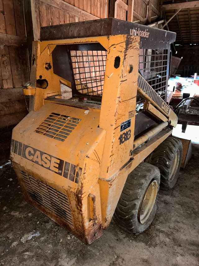 Image of Case 1818 equipment image 1