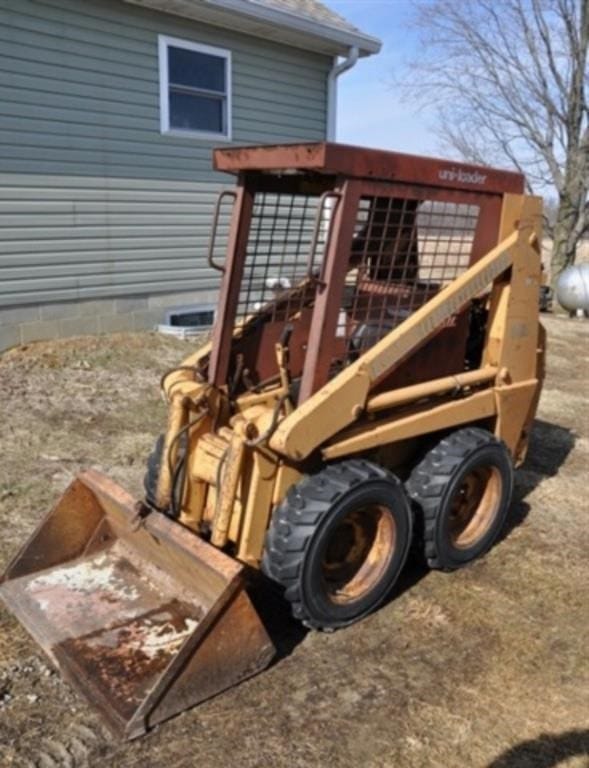 Case 1818 Equipment Image0