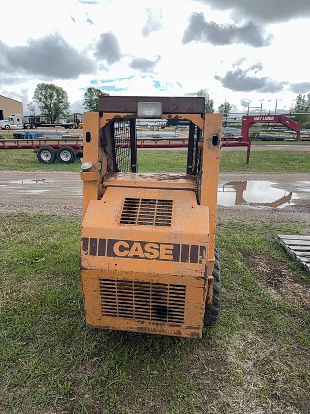 Image of Case 1818 equipment image 3