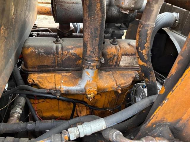 Image of Case 1835 equipment image 3