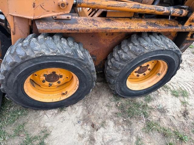 Image of Case 1835 equipment image 4