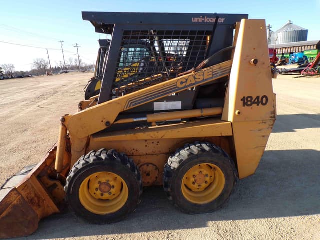 Image of Case 1840 equipment image 3