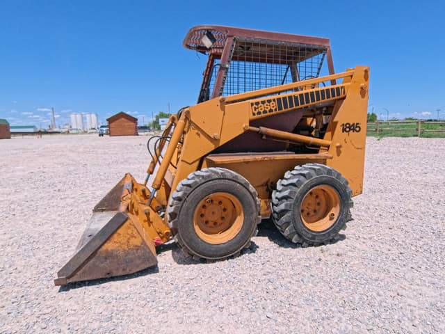 Image of Case 1845 equipment image 1