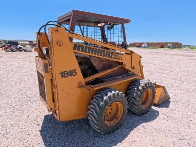 Image of Case 1845 equipment image 3