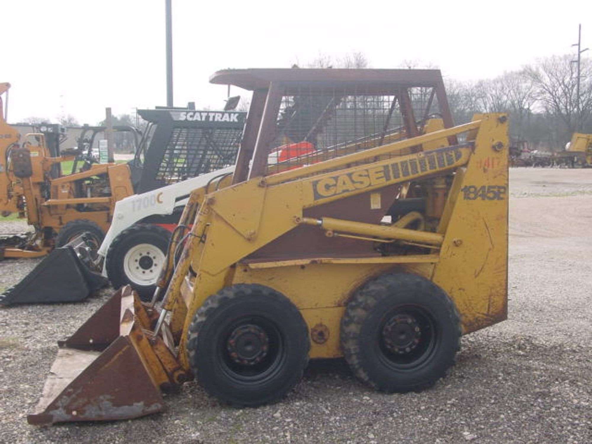 Case 1845B Equipment Image0