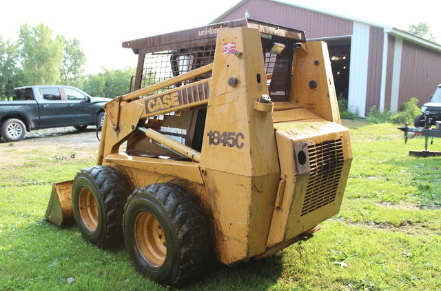 Image of Case 1845C equipment image 4