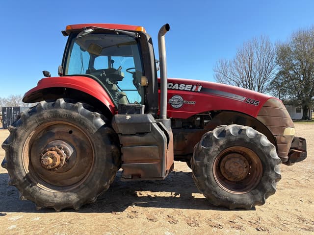 Image of Case IH 235 equipment image 1