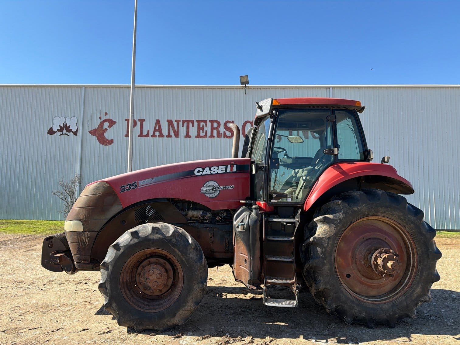 Case IH 235 Equipment Image0