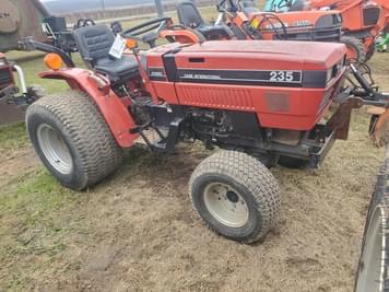 Main image Case IH 235
