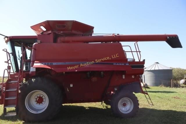 Image of Case IH 2366 equipment image 2