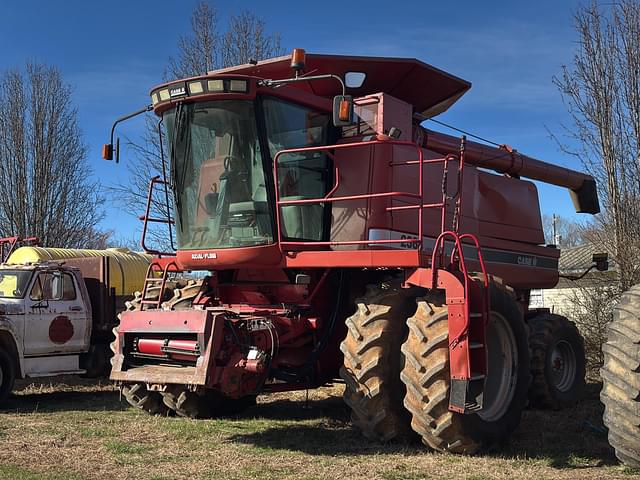 Image of Case IH 2388 equipment image 2