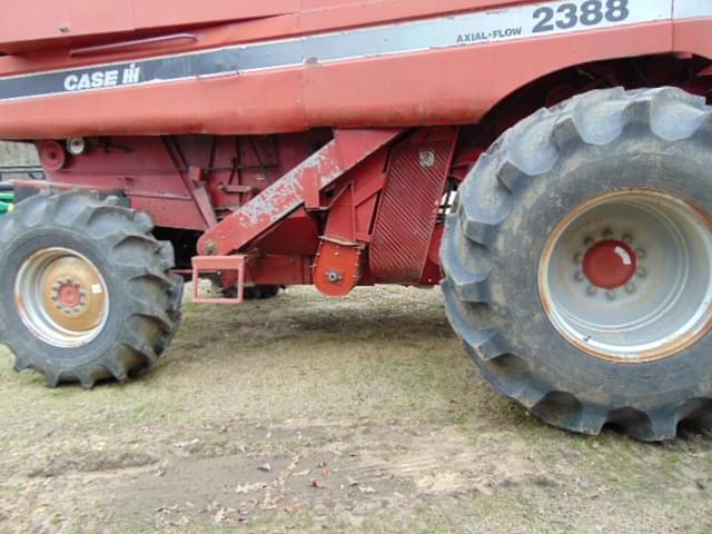 Image of Case IH 2388 equipment image 4