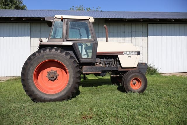 Image of Case 2394 equipment image 1