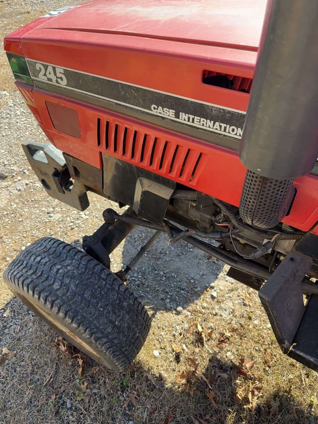 Image of Case IH 245 equipment image 2