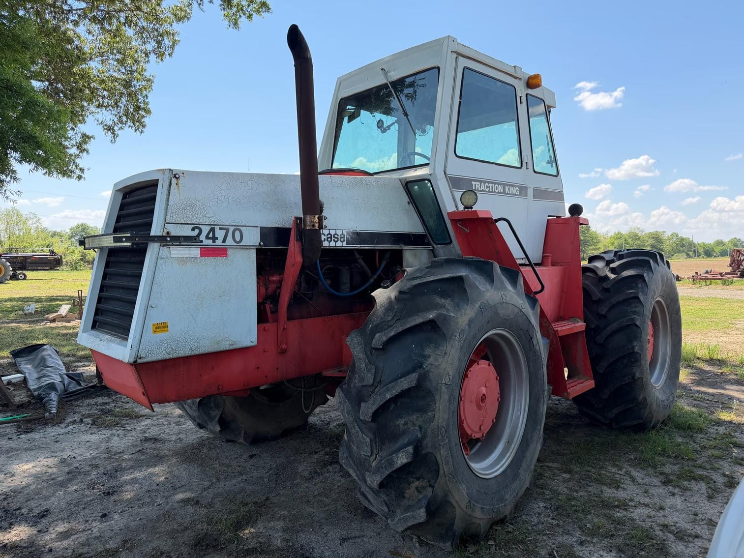 J.I. Case 2470 Equipment Image0