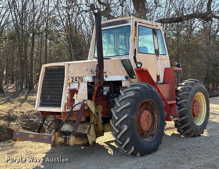 J.I. Case 2470 Equipment Image0