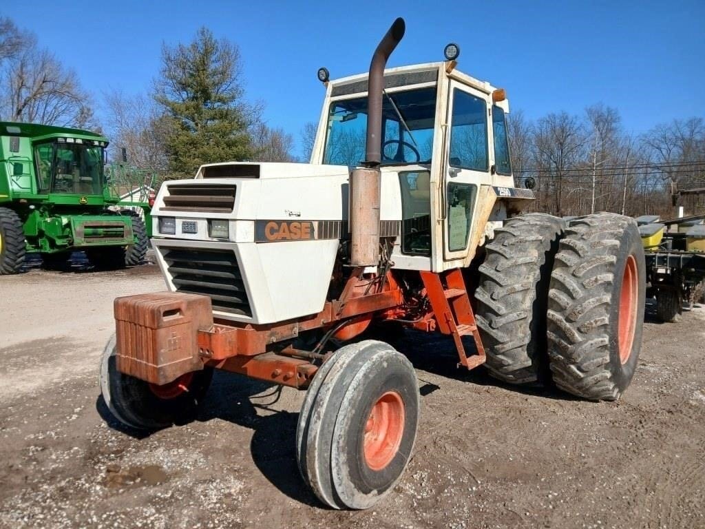 Case 2590 Equipment Image0