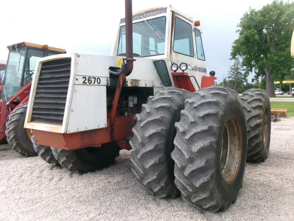 J.I. Case 2670 Equipment Image0