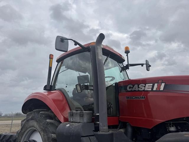 Image of Case IH Magnum 290 equipment image 3