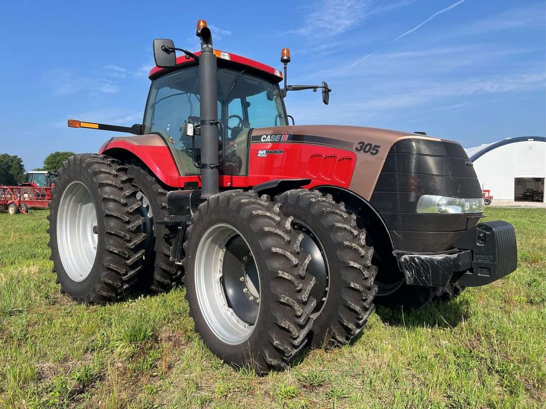 Image of Case IH Magnum 305 Primary image