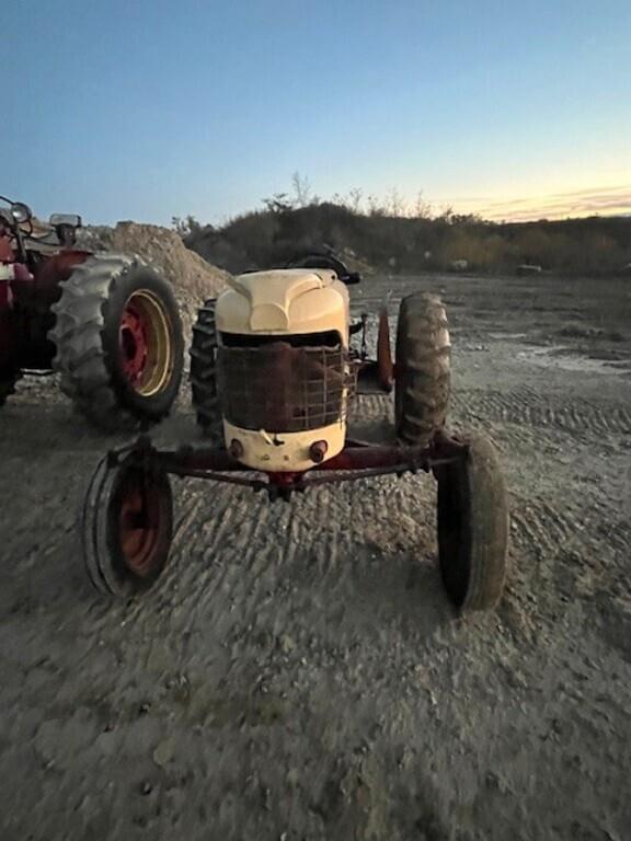 Image of J.I. Case 310 Image 1