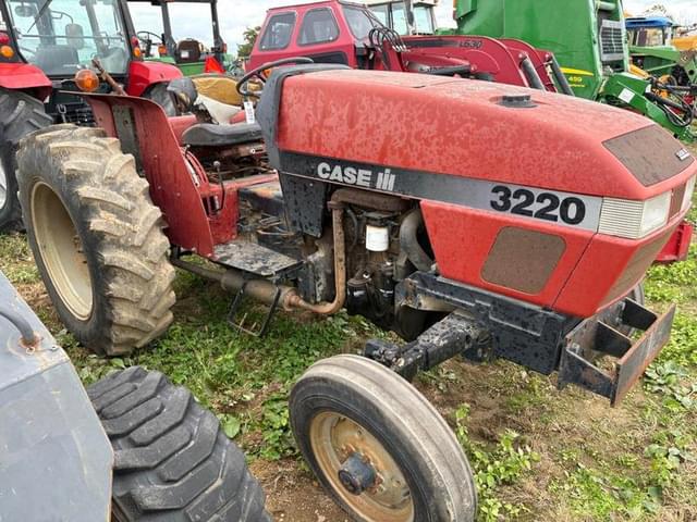 Image of Case IH 3220 equipment image 4