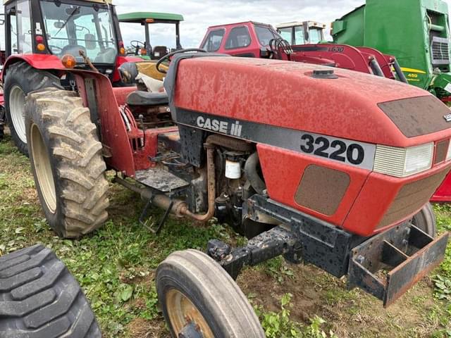 Image of Case IH 3220 equipment image 3