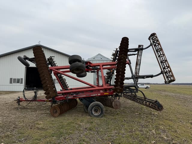 Image of Case 330 equipment image 4