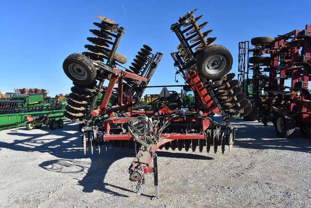 Image of Case IH Barracuda 335 equipment image 1