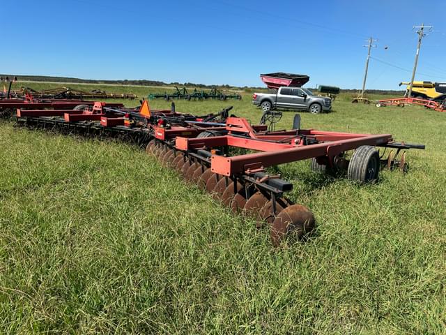 Image of Case IH 340 equipment image 2