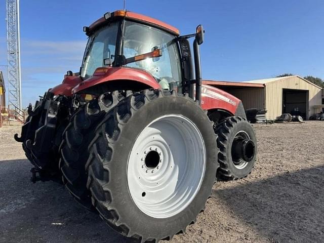 Image of Case IH Magnum 340 equipment image 3