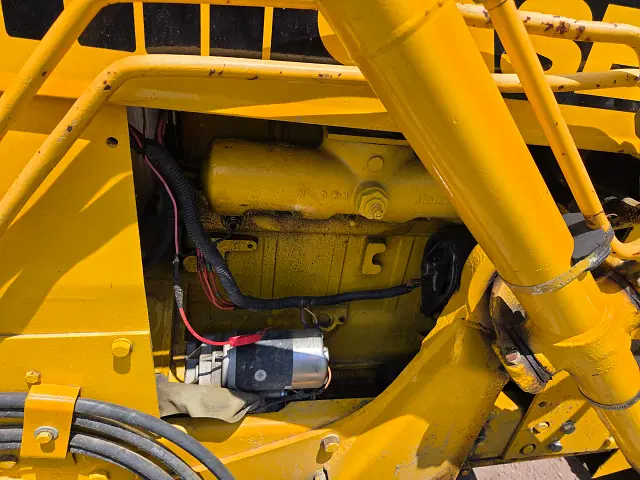 Image of Case 350 equipment image 2