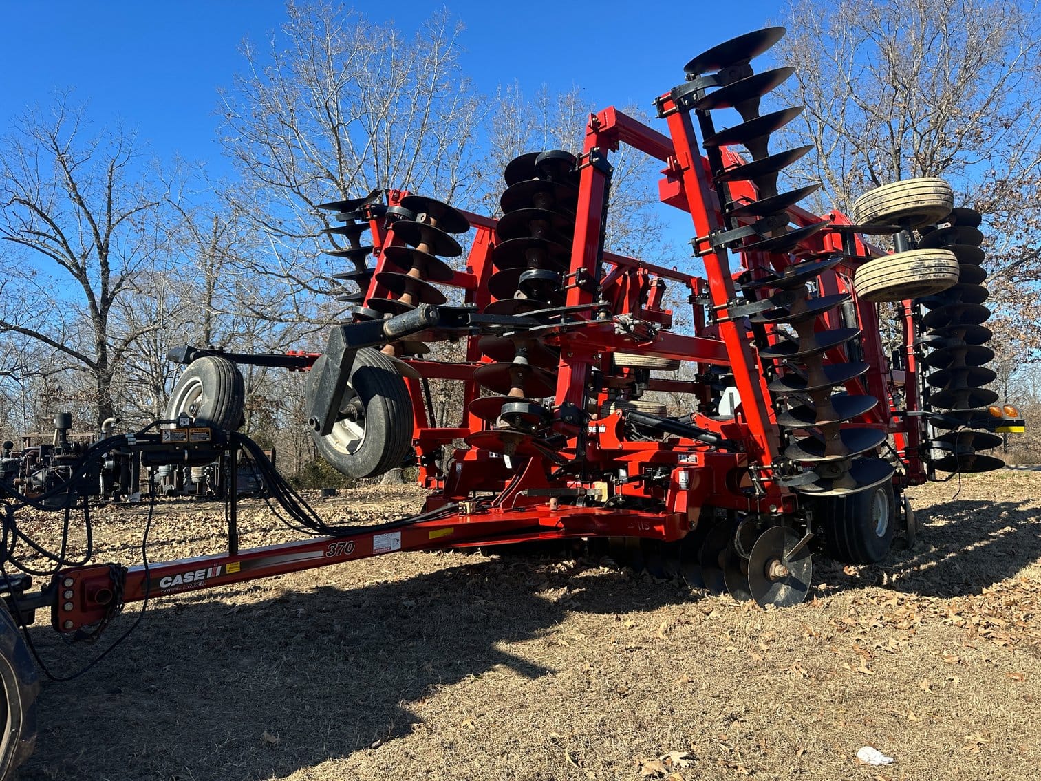 Case IH 370 Equipment Image0
