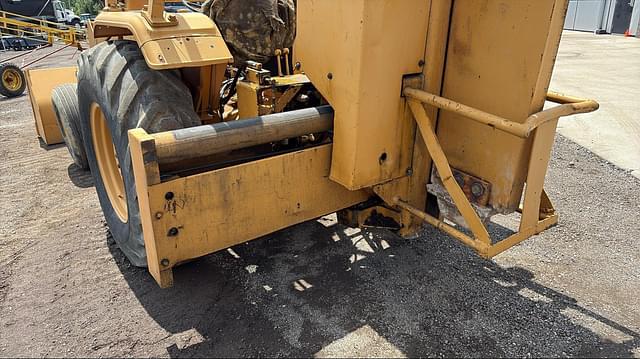 Image of Case 380 equipment image 4
