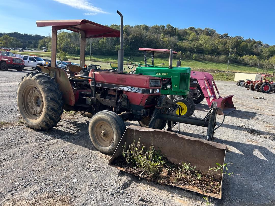 Image of Case IH 385 Primary image