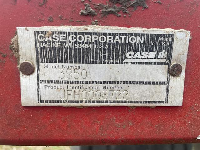 Image of Case IH 3950 equipment image 4