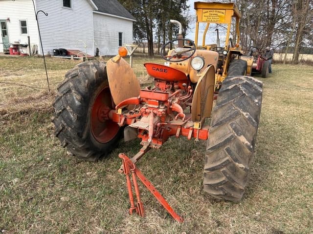 Image of J.I. Case 400 equipment image 4