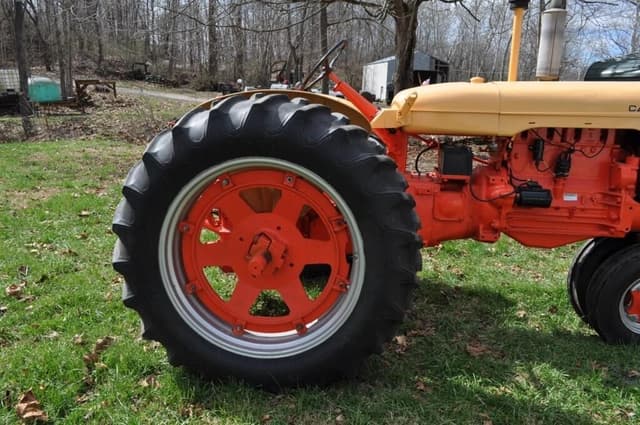 Image of J.I. Case 400 equipment image 1